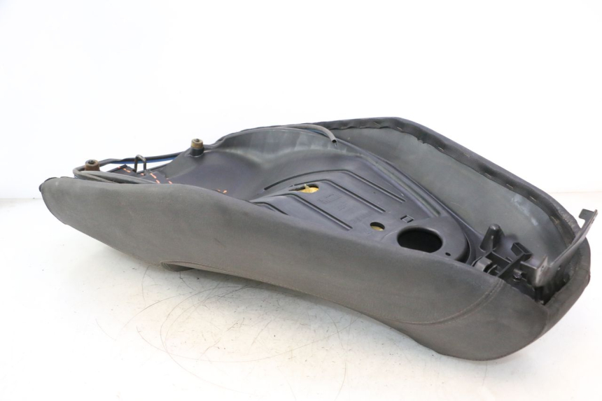 photo de SIEDZENIE PIAGGIO MP3 LT 400 (2007 - 2012) - Kontrola wizualna