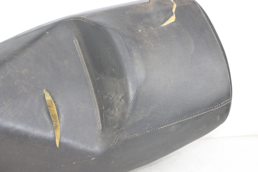 photo de SIEDZENIE PIAGGIO MP3 500 (2011 - 2015) - Struktura - zbliżenie