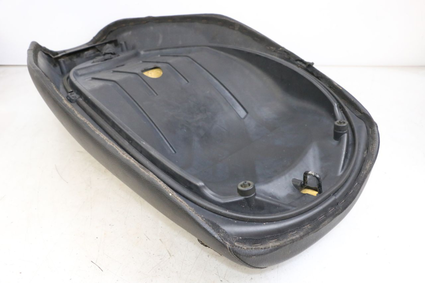 photo de SIEDZENIE PIAGGIO MP3 500 (2011 - 2015) - Inny kąt widzenia