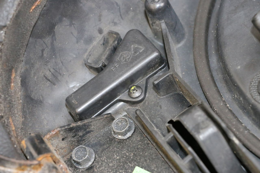 photo de SIEDZENIE PIAGGIO MP3 500 (2011 - 2015) - Zbliżenie techniczne