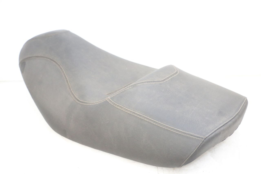 photo de SIEDZENIE PIAGGIO MP3 RL 250 (2006 - 2010) - Szczegóły charakterystyczne