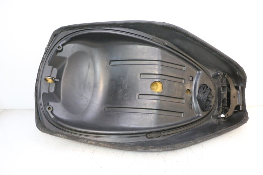 photo de SIEDZENIE PIAGGIO MP3 RL 250 (2006 - 2010) - Zoom jakości