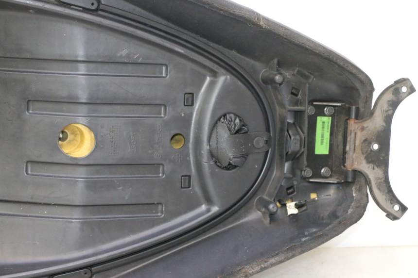 photo de SIEDZENIE PIAGGIO MP3 125 (2006 - 2014) - Zdjęcie dodatkowe