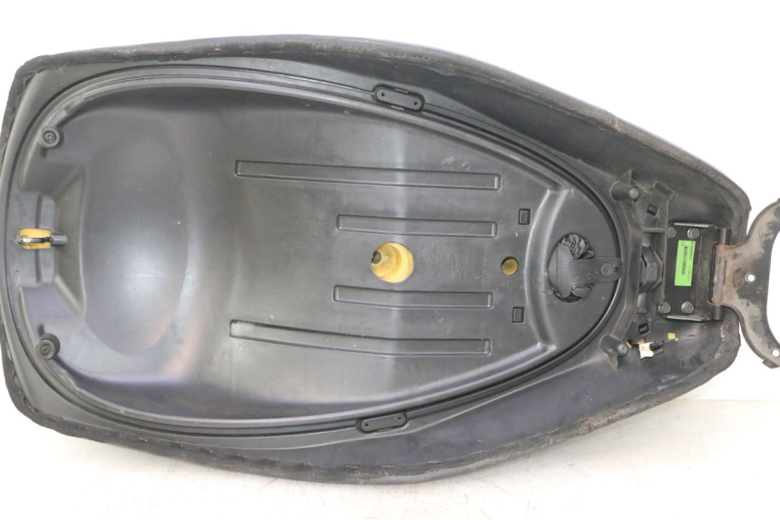 photo de SIEDZENIE PIAGGIO MP3 125 (2006 - 2014) - Kontrola wizualna