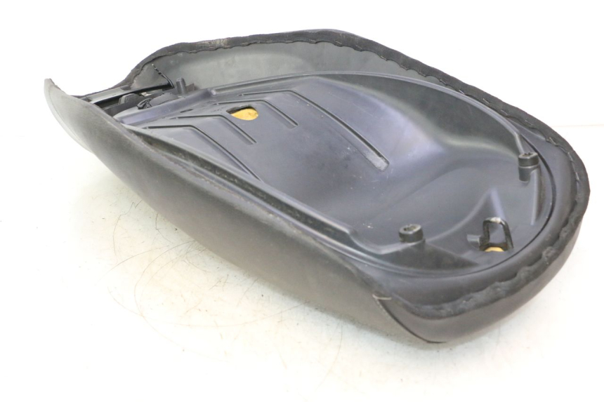 photo de SIEDZENIE PIAGGIO MP3 125 (2006 - 2014) - Zoom stanu zużycia