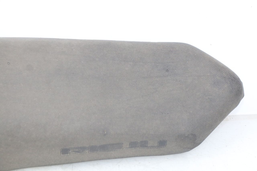 photo de SIEDZENIE RIEJU MRT 50 (2009 - 2017) - Struktura - zbliżenie