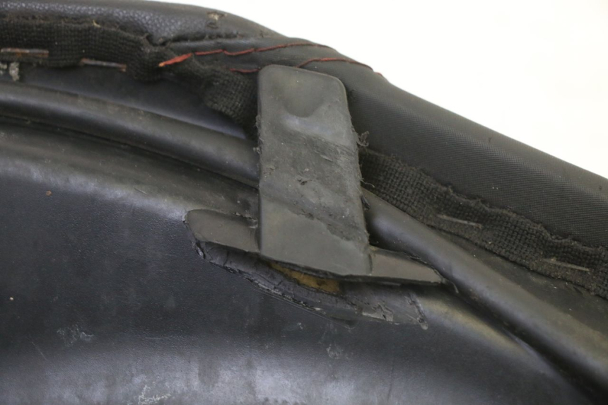 photo de SIEDZENIE PIAGGIO NEW TYPHOON 50 (2010 - 2017) - Szczegół części