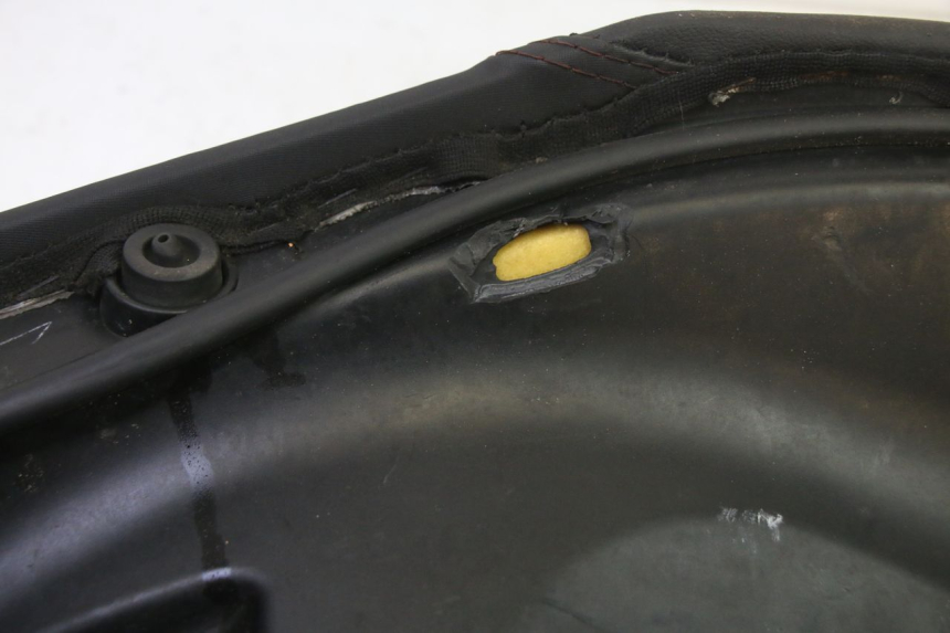 photo de SIEDZENIE PIAGGIO NEW TYPHOON 50 (2010 - 2017) - Szczegóły charakterystyczne