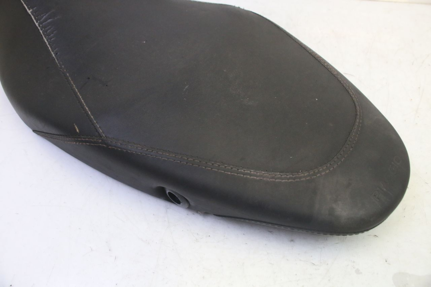 photo de SIEDZENIE PIAGGIO NEW TYPHOON 50 (2010 - 2017) - Struktura - zbliżenie