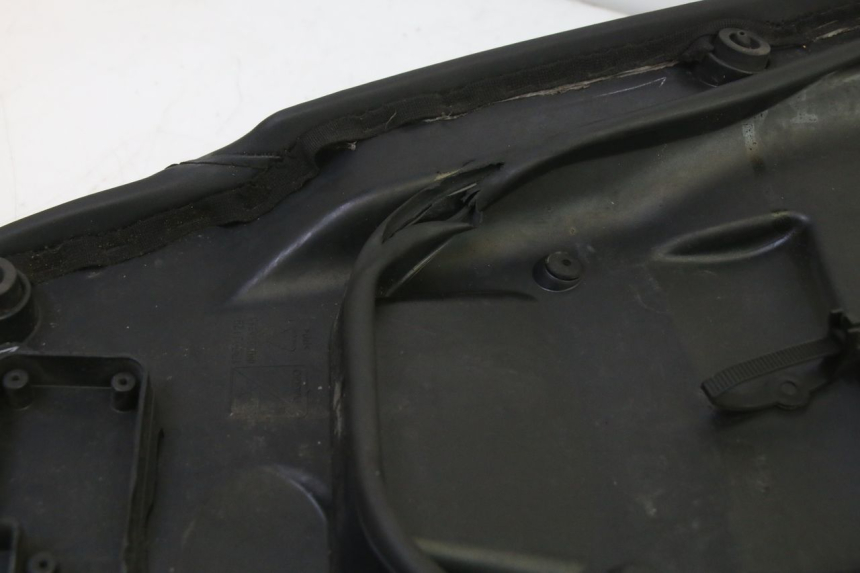 photo de SIEDZENIE PIAGGIO NEW TYPHOON 50 (2010 - 2017) - Oznaczenia i referencje