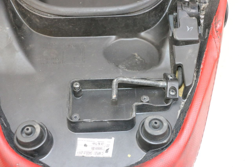 photo de SIEDZENIE PIAGGIO NEW TYPHOON 50 (2018 - 2021) - Szczegół części