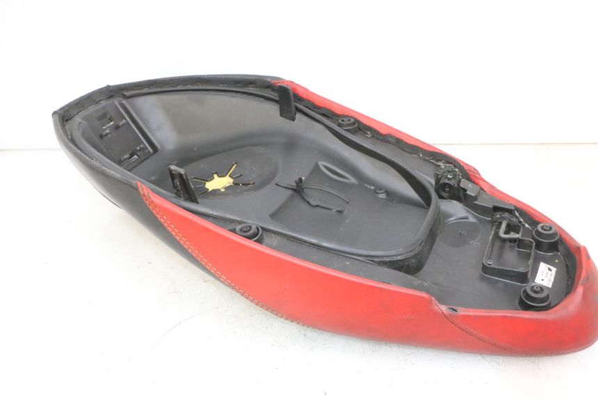 photo de SIEDZENIE PIAGGIO NEW TYPHOON 50 (2018 - 2021) - Zdjęcie dodatkowe