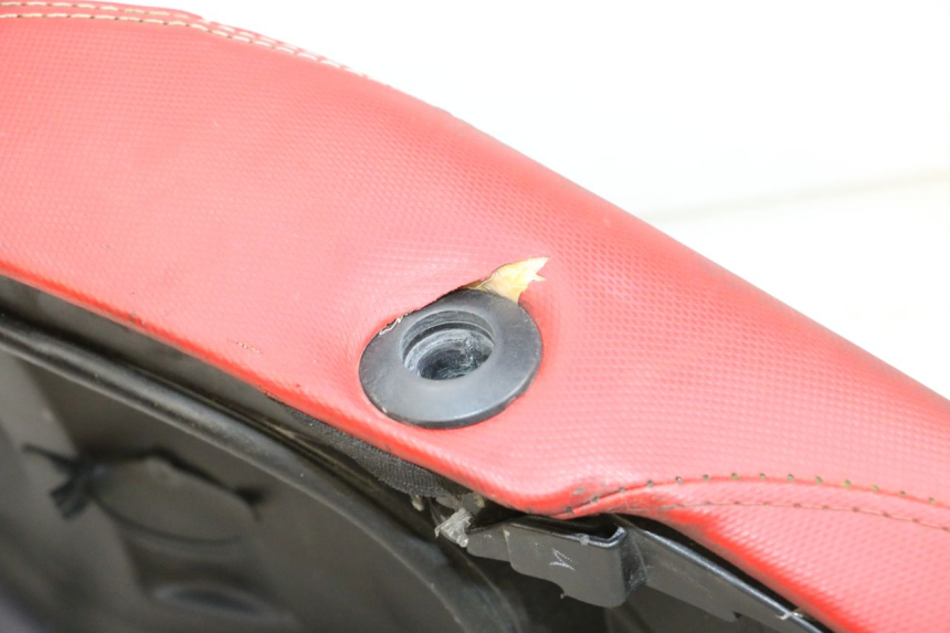 photo de SIEDZENIE PIAGGIO NEW TYPHOON 50 (2018 - 2021) - Zoom stanu zużycia