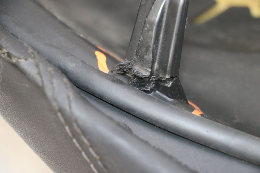 photo de SIEDZENIE PIAGGIO NEW TYPHOON 50 (2018 - 2021) - Szczegóły charakterystyczne