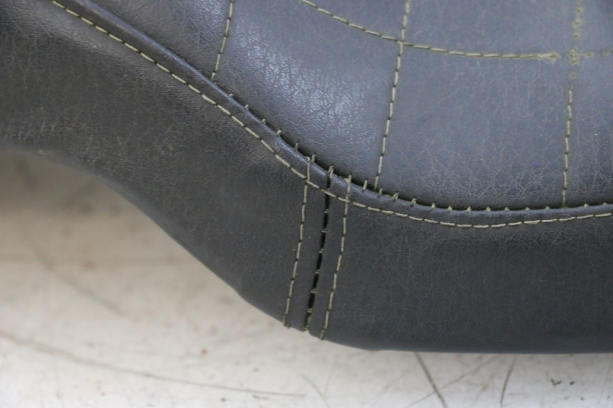 photo de SIEDZENIE HONDA NSR R 125 (1994 - 2003) - Szczegół części