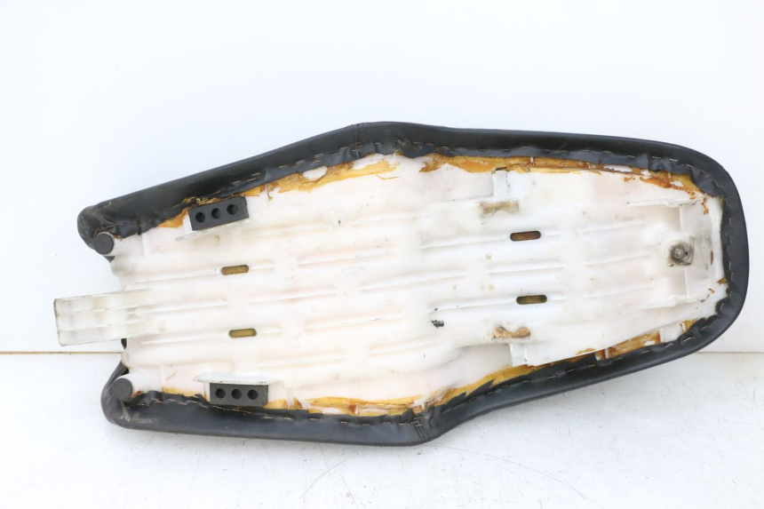 photo de SIEDZENIE HONDA NSR R 125 (1994 - 2003) - Zbliżenie techniczne