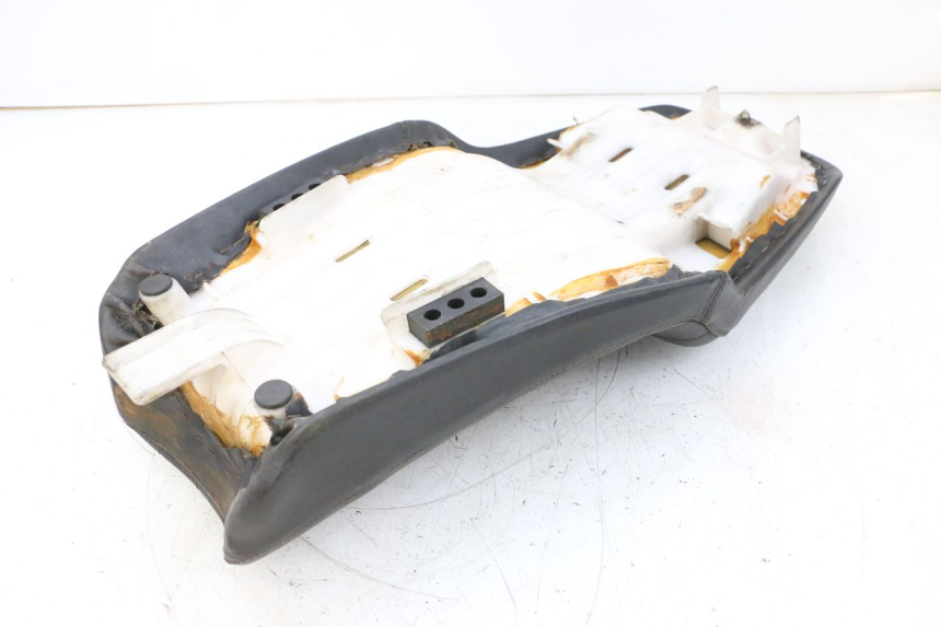 photo de SIEDZENIE HONDA NSR R 125 (1994 - 2003) - Punkty mocowania