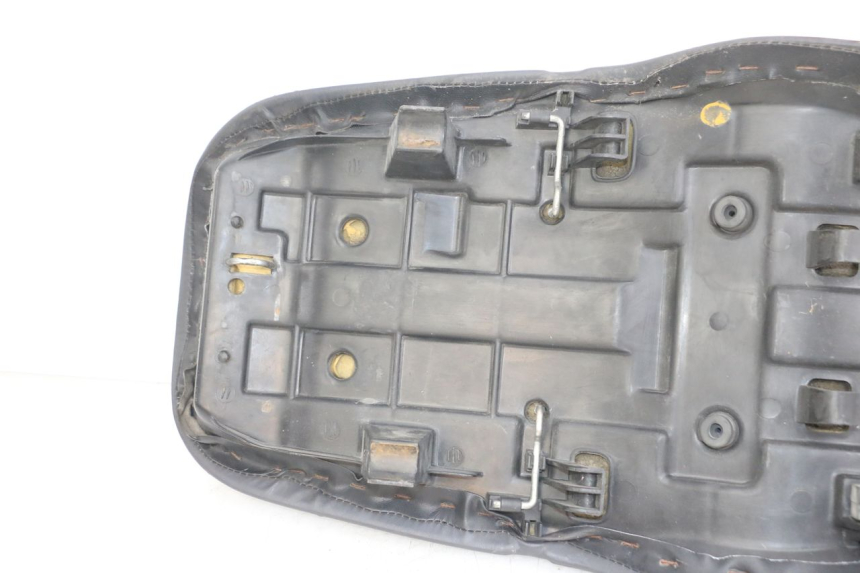 photo de SIEDZENIE HONDA NTV DEAUVILLE 650 (1998 - 2001) - Zbliżenie komponentów