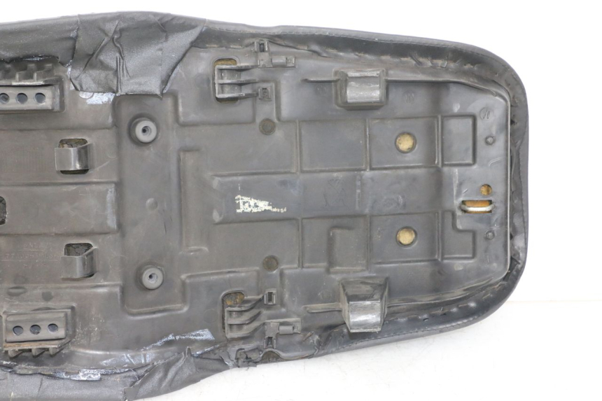 photo de SIEDZENIE HONDA NTV DEAUVILLE 650 (1998 - 2001) - Stan powierzchni