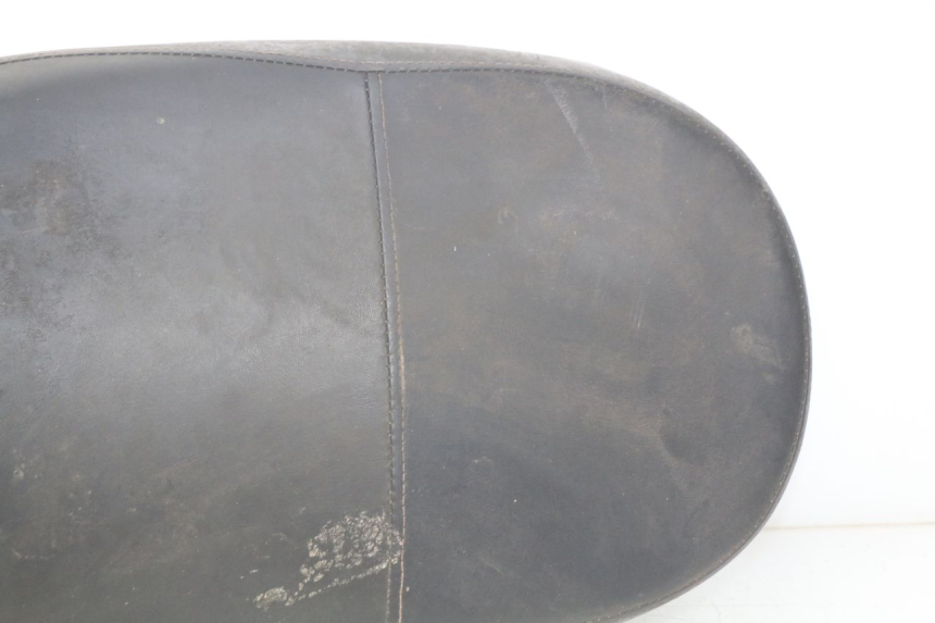 photo de SIEDZENIE JM MOTORS OLDIES 4T 50 (2010 - 2020) - Widok z bliska