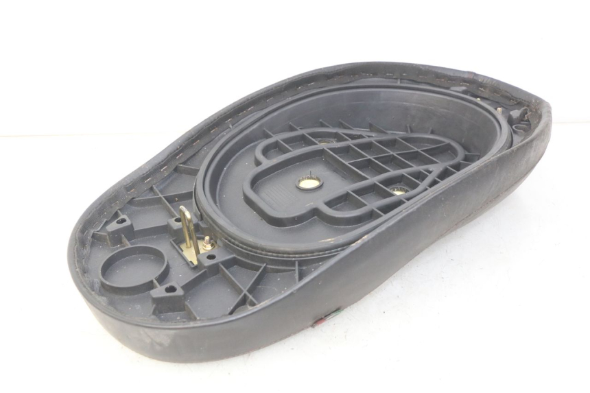 photo de SIEDZENIE JM MOTORS OLDIES 4T 50 (2010 - 2020) - Stan powierzchni