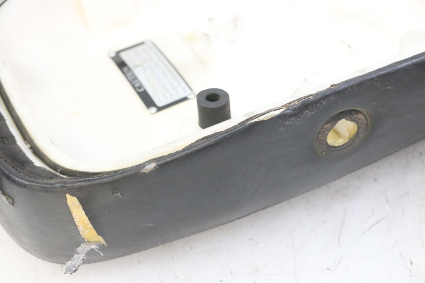 photo de SIEDZENIE JM MOTORS OLDIES GT 4T 50 (2018 - 2025) - Szczegóły charakterystyczne