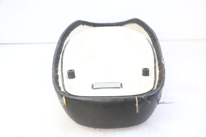 photo de SIEDZENIE JM MOTORS OLDIES GT 4T 50 (2018 - 2025) - Zbliżenie komponentów