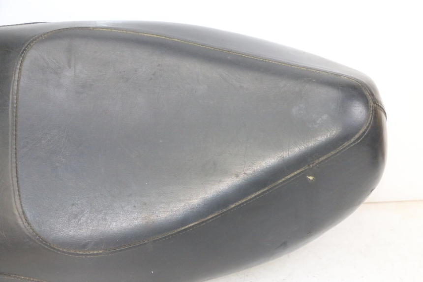 photo de SIEDZENIE JM MOTORS OLDIES GT 4T 50 (2018 - 2025) - Szczegół części