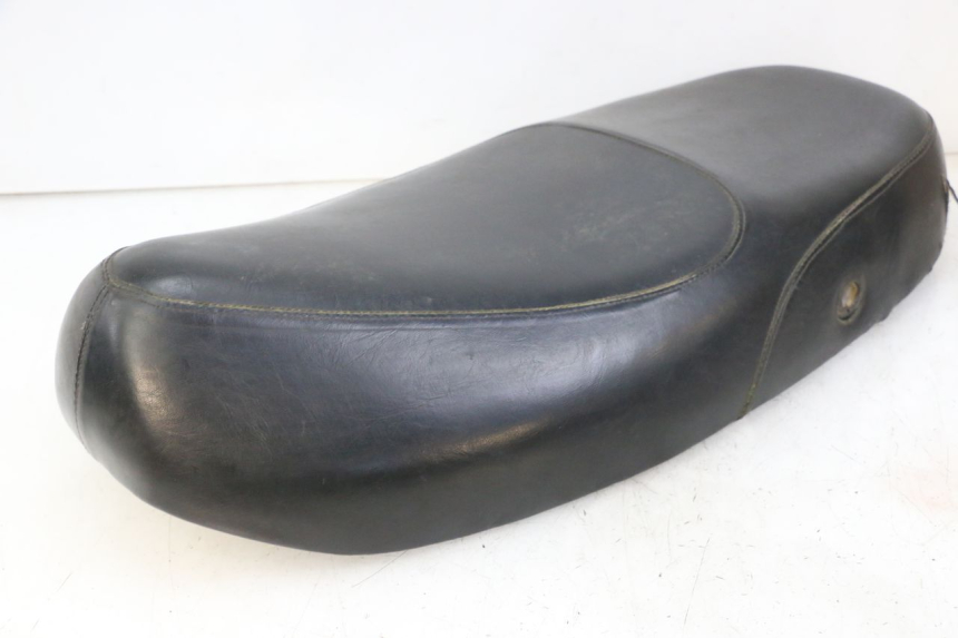 photo de SIEDZENIE JM MOTORS OLDIES GT 4T 50 (2018 - 2025) - Inny kąt widzenia