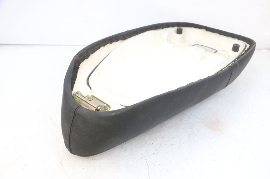 photo de SIEDZENIE JM MOTORS OLDIES GT 4T 50 (2018 - 2025) - Inny kąt widzenia