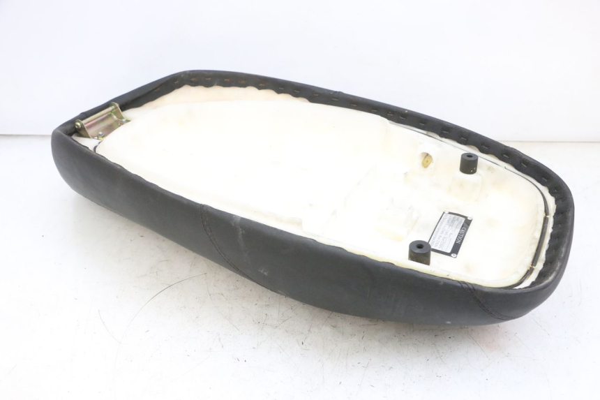 photo de SIEDZENIE JM MOTORS OLDIES GT 4T 50 (2018 - 2025) - Zbliżenie techniczne