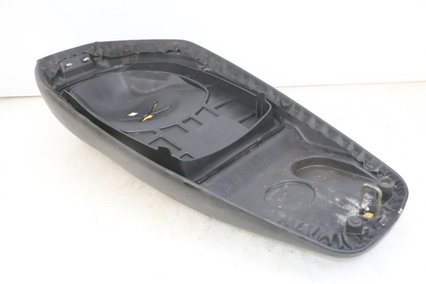 photo de SIEDZENIE SYM ORBIT 2 4T 50 (2008 - 2017) - Szczegóły charakterystyczne