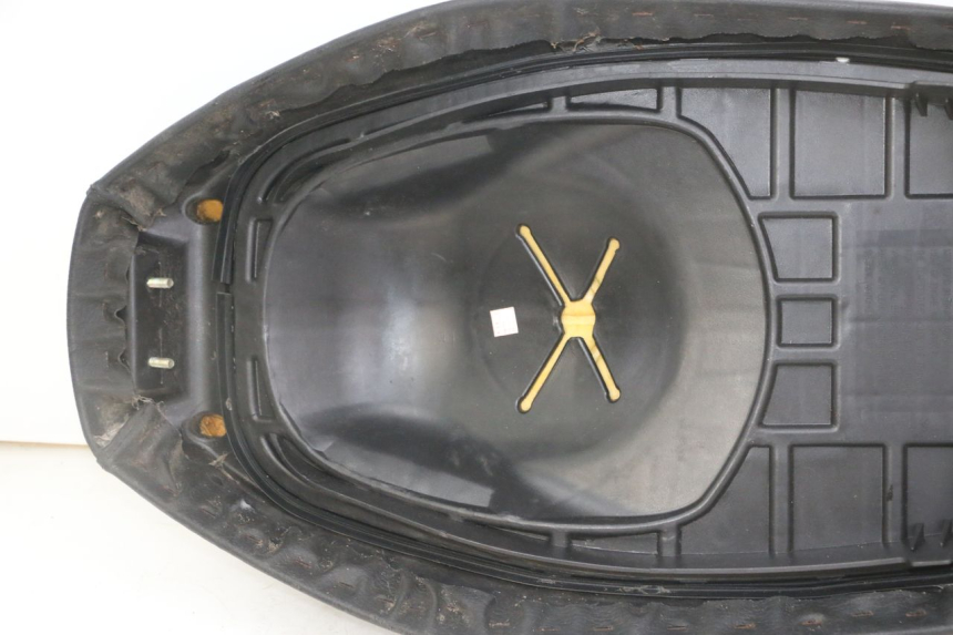 photo de SIEDZENIE SYM ORBIT 2 4T 50 (2008 - 2017) - Widok z bliska