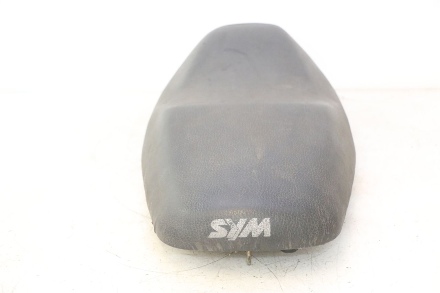 photo de SIEDZENIE SYM ORBIT 2 4T 50 (2008 - 2017) - Struktura - zbliżenie