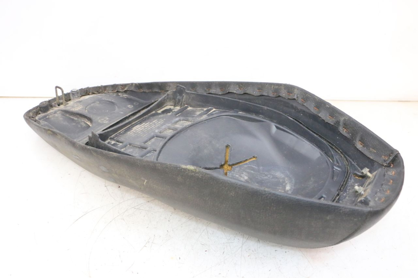 photo de SIEDZENIE SYM ORBIT 2 50 (2008 - 2014) - Zoom stanu zużycia