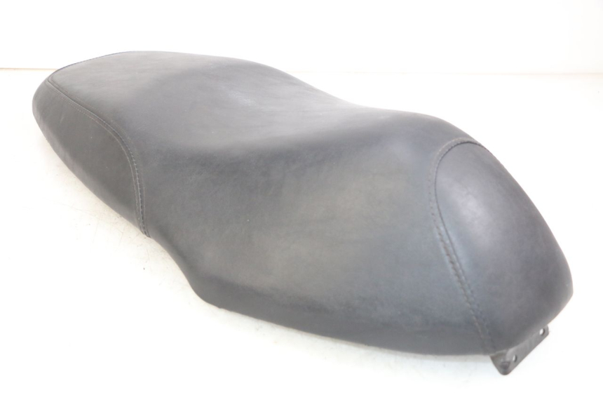 photo de SIEDZENIE SYM ORBIT III 3 4T 50 (2021 - 2025) - Szczegół części