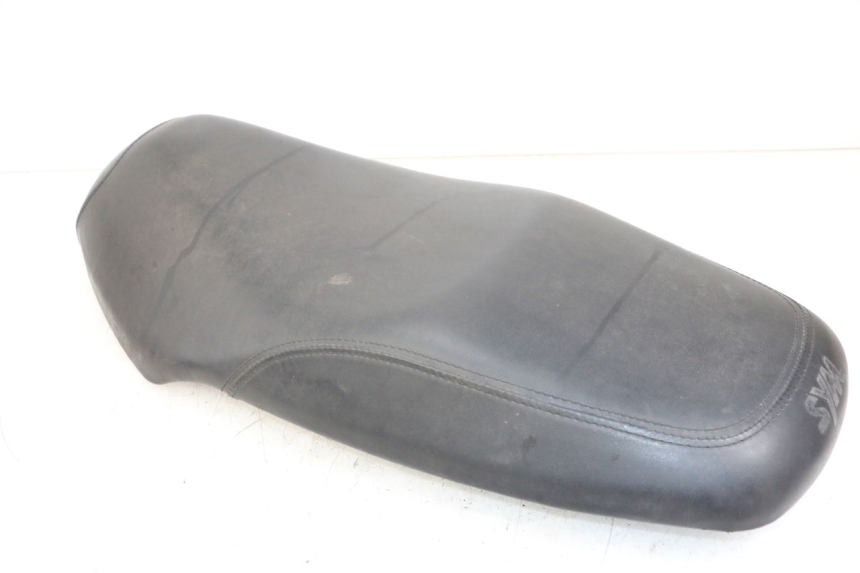 photo de SIEDZENIE SYM ORBIT III 3 4T 50 (2018 - 2021) - Inny kąt widzenia