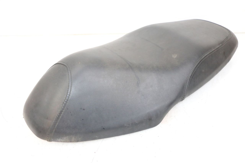 photo de SIEDZENIE SYM ORBIT III 3 4T 50 (2018 - 2021) - Zbliżenie techniczne