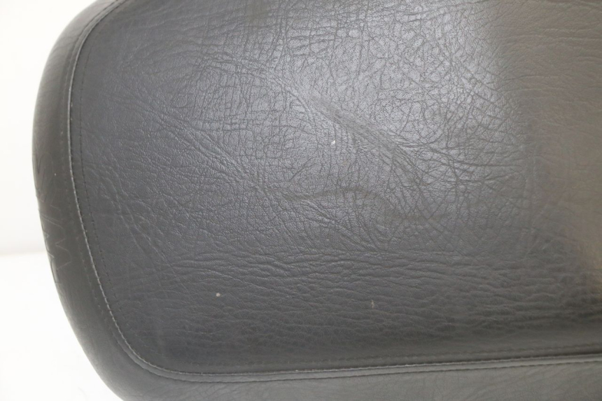 photo de SIEDZENIE SYM ORBIT III 3 4T 50 (2021 - 2025) - Zoom stanu zużycia