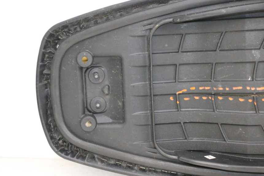 photo de SIEDZENIE SYM ORBIT III 3 4T 50 (2018 - 2021) - Kontrola wizualna