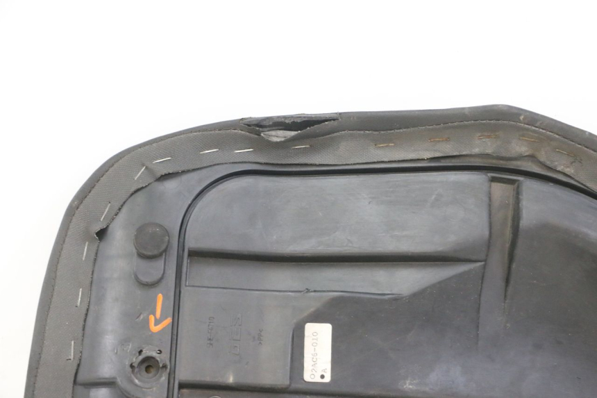 photo de SIEDZENIE MBK OVETTO 4T 50 (2008 - 2016) - Punkty mocowania