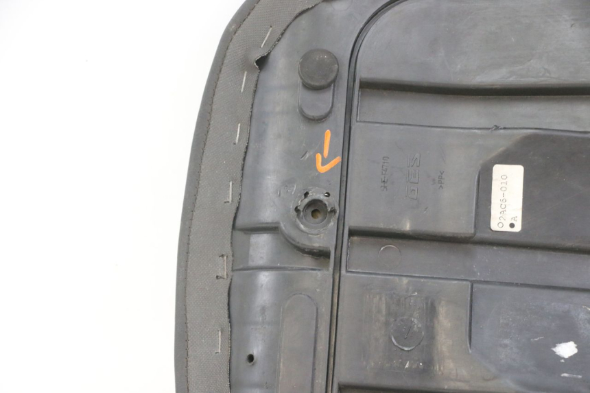 photo de SIEDZENIE MBK OVETTO 4T 50 (2008 - 2016) - Stan powierzchni