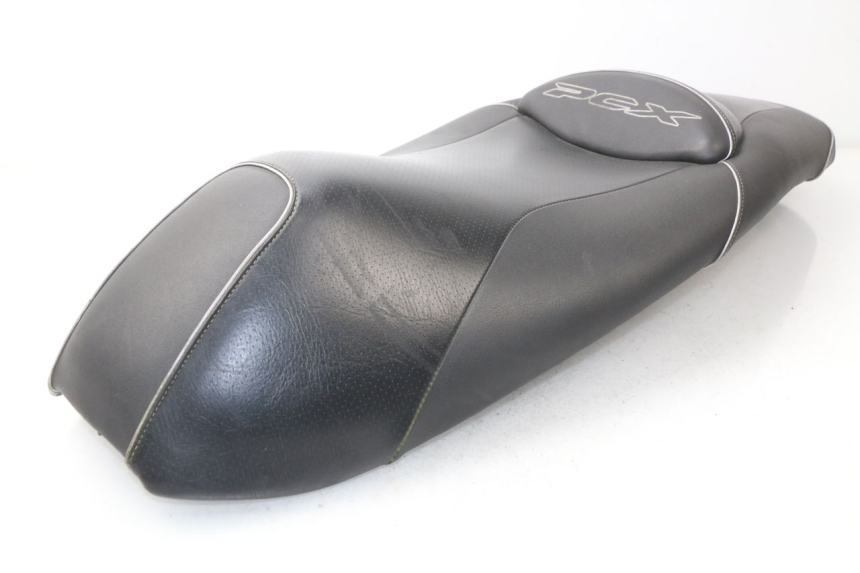 photo de SIEDZENIE HONDA PCX (JF47) 125 (2012 - 2013) - Zbliżenie techniczne