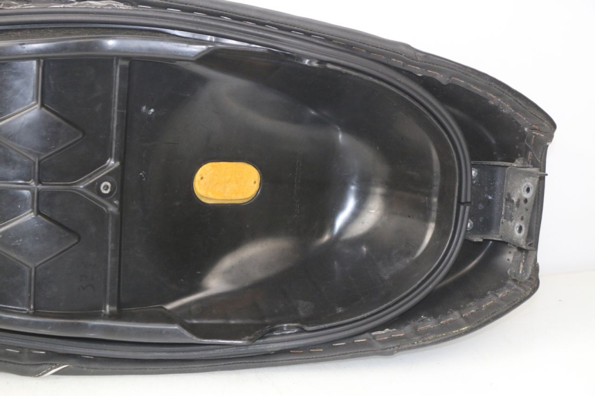 photo de SIEDZENIE HONDA PCX (JF47) 125 (2012 - 2013) - Oznaczenia i referencje