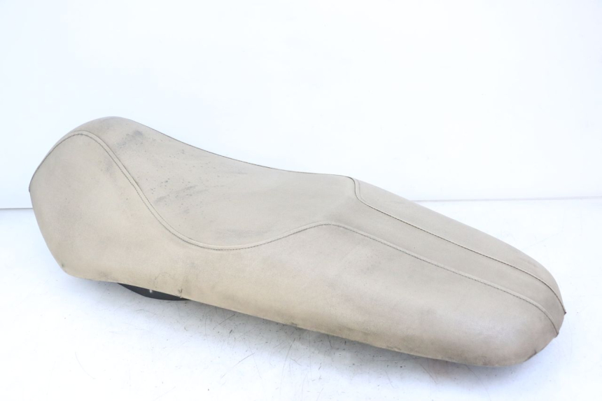 photo de SIEDZENIE PEUGEOT BELVILLE 125 (2017 - 2021) - Szczegół części