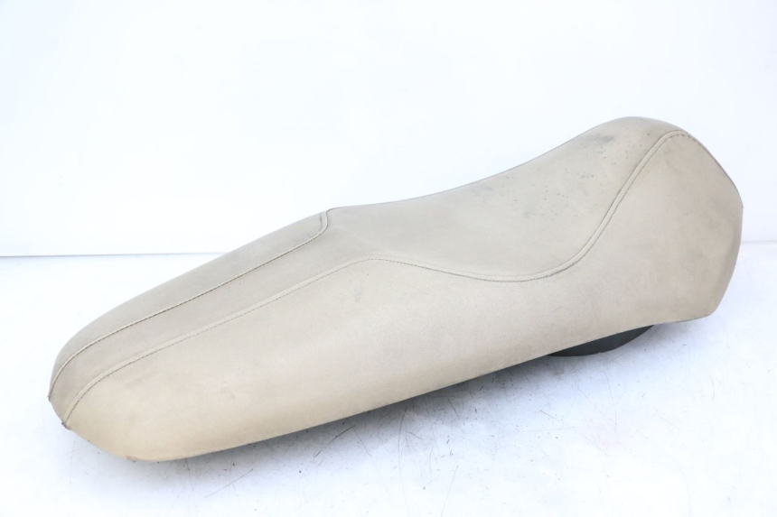 photo de SIEDZENIE PEUGEOT BELVILLE 125 (2017 - 2021) - Zbliżenie techniczne