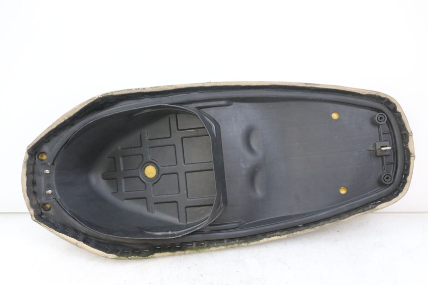 photo de SIEDZENIE PEUGEOT BELVILLE 125 (2017 - 2021) - Punkty mocowania