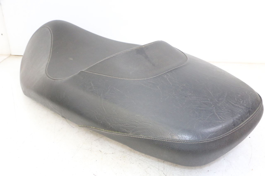 photo de SIEDZENIE PEUGEOT CITYSTAR 2T 50 (2018 - 2021) - Zoom stanu zużycia