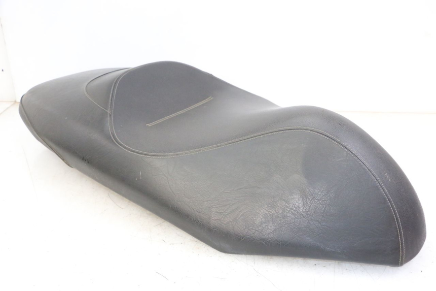 photo de SIEDZENIE PEUGEOT CITYSTAR 2T 50 (2018 - 2021) - Zbliżenie techniczne