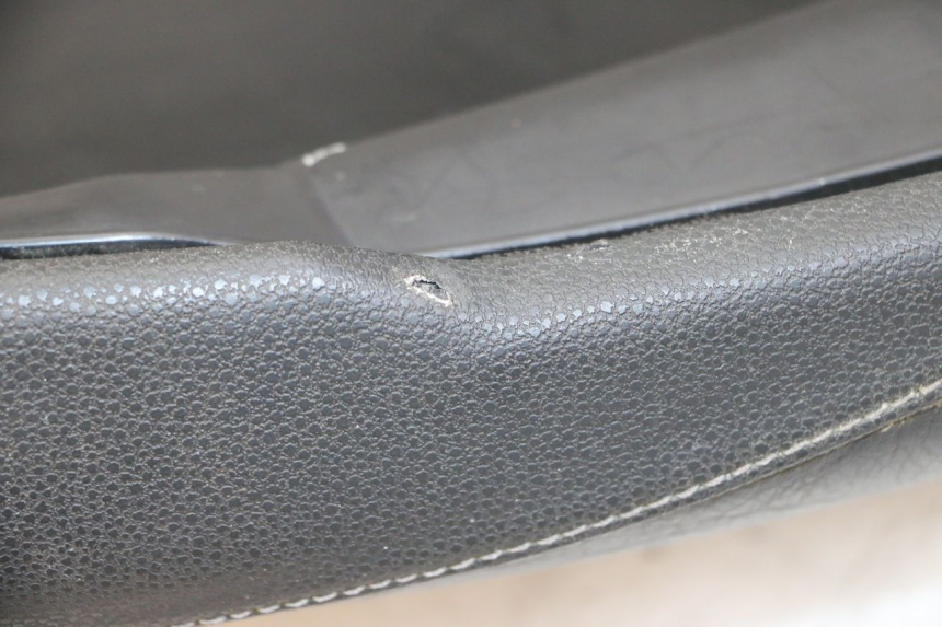 photo de SIEDZENIE PEUGEOT CITYSTAR 2T 50 (2018 - 2021) - Oznaczenia i referencje